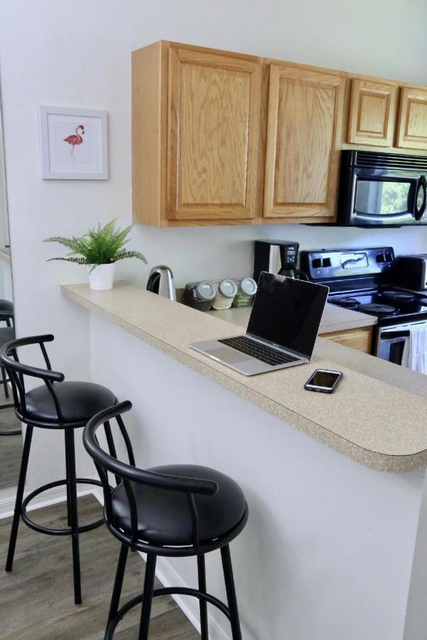 Oaks Modern & Comfy Condo In The Perfect Location Gainesville Exterior photo