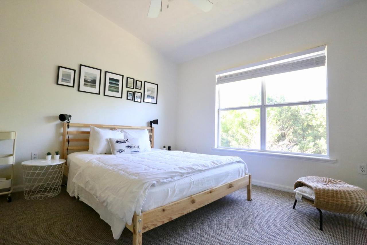 Oaks Modern & Comfy Condo In The Perfect Location Gainesville Exterior photo